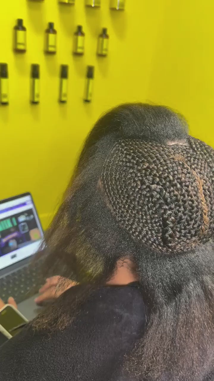 Comment “SERUM” FOR THIS SLEEK BLEND🤏🏽🤏🏽🤏🏽We  are always looking for models text me to get in line +17865900692. We have 3,000 braid patterns to show you comment MORE IF YOU WANT TO LEARN👇🏽👇🏽👇🏽 shop www.thehairdiagram.com for that serum now
